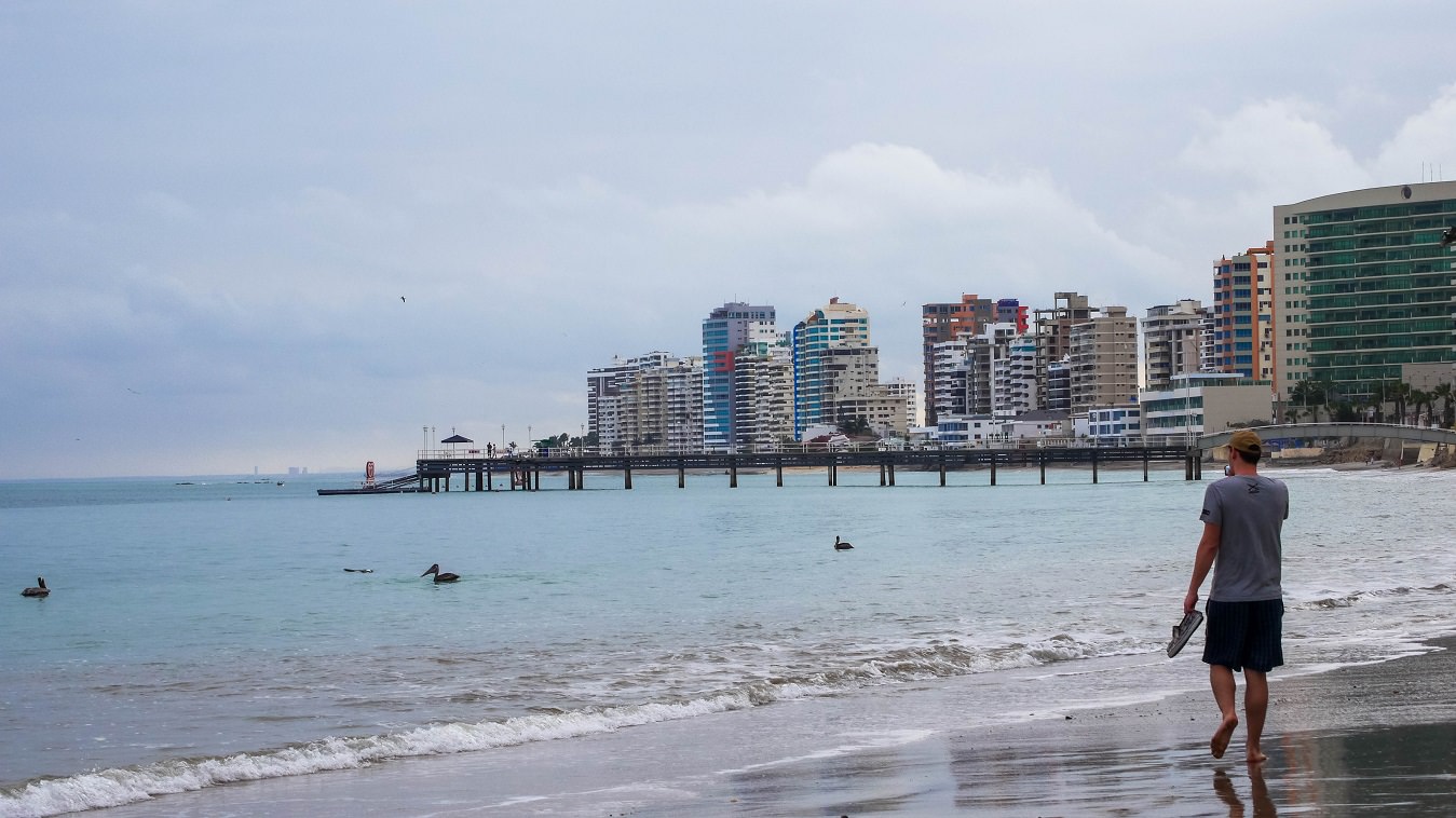 ecuador-salinas morning walk on the beach